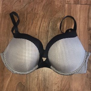 Victoria’s Secret push-up bra